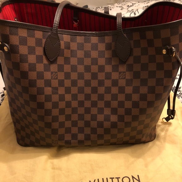 Louis Vuitton Handbags - Pre-Loved Louis Vuitton Purse